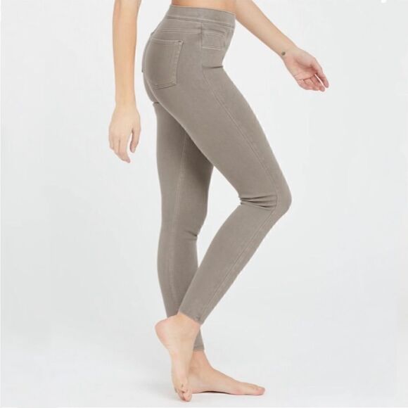 Spanx Jean-ish gray jeggings. - Picture 11 of 11